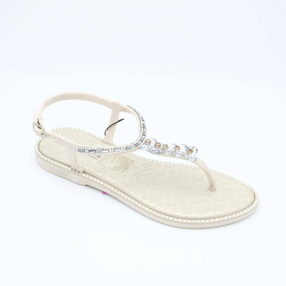 01939_10|70f941bb3e6c30d8c6e6732a7b895ff9